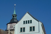 Das älteste bekannte Domizil der Lateinschule ist dieses Haus am Marktplatz.